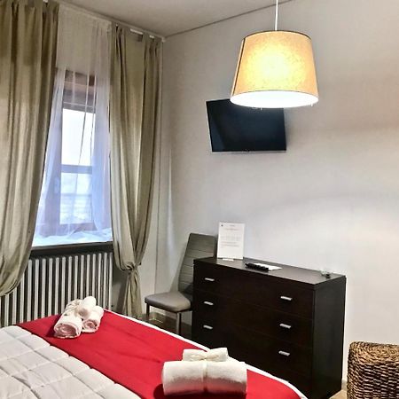 B&B Mo•Si Massa d'Albe 外观 照片