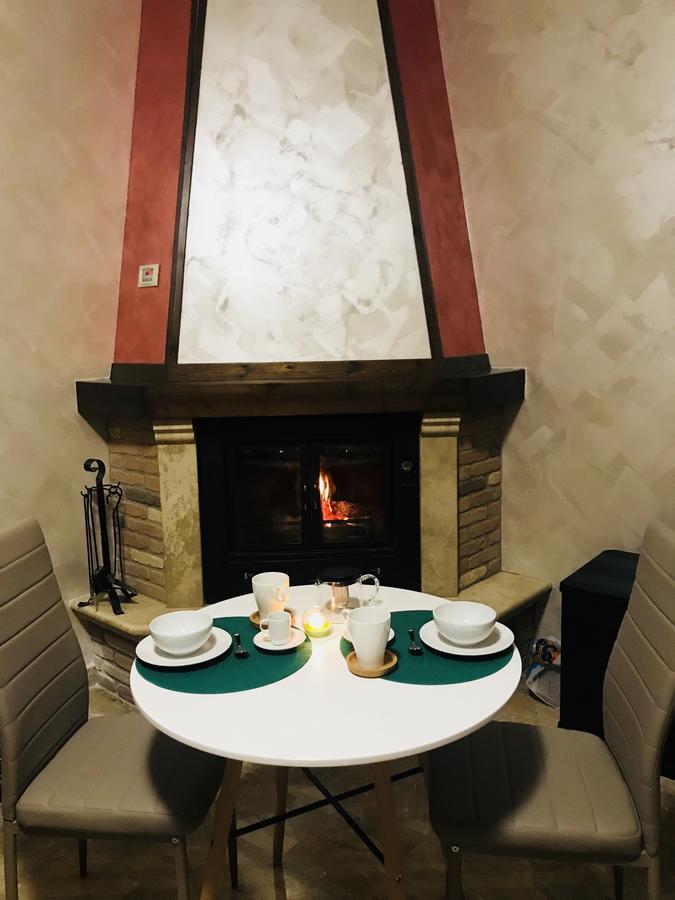 B&B Mo•Si Massa d'Albe 外观 照片