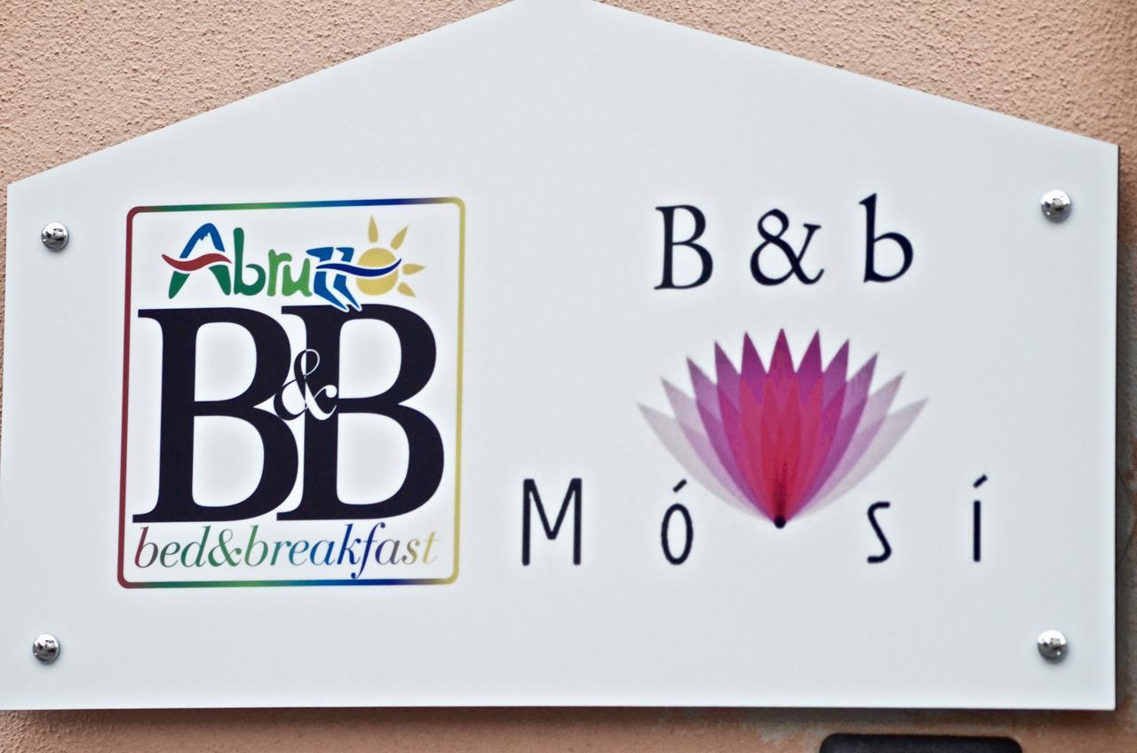 B&B Mo•Si Massa d'Albe 外观 照片